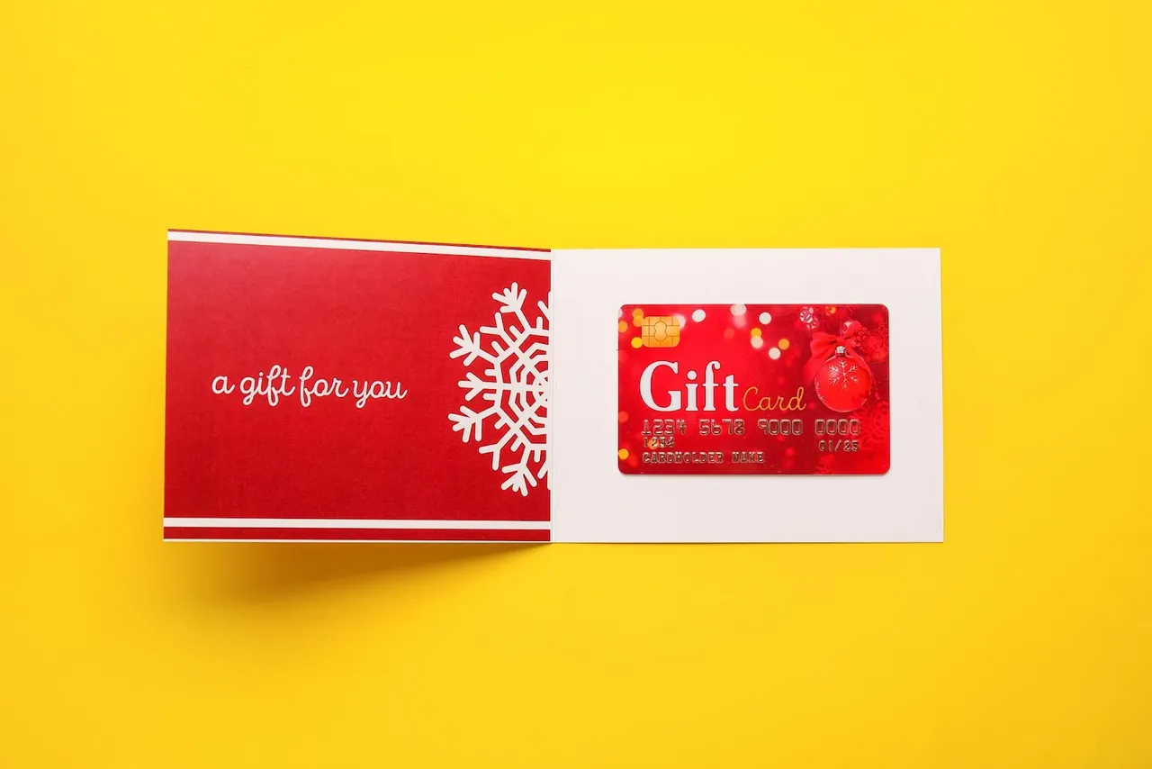 Encourage last-minute purchases by offering discounted gift cards, perfect for New Year’s resolutions or personal rewards.