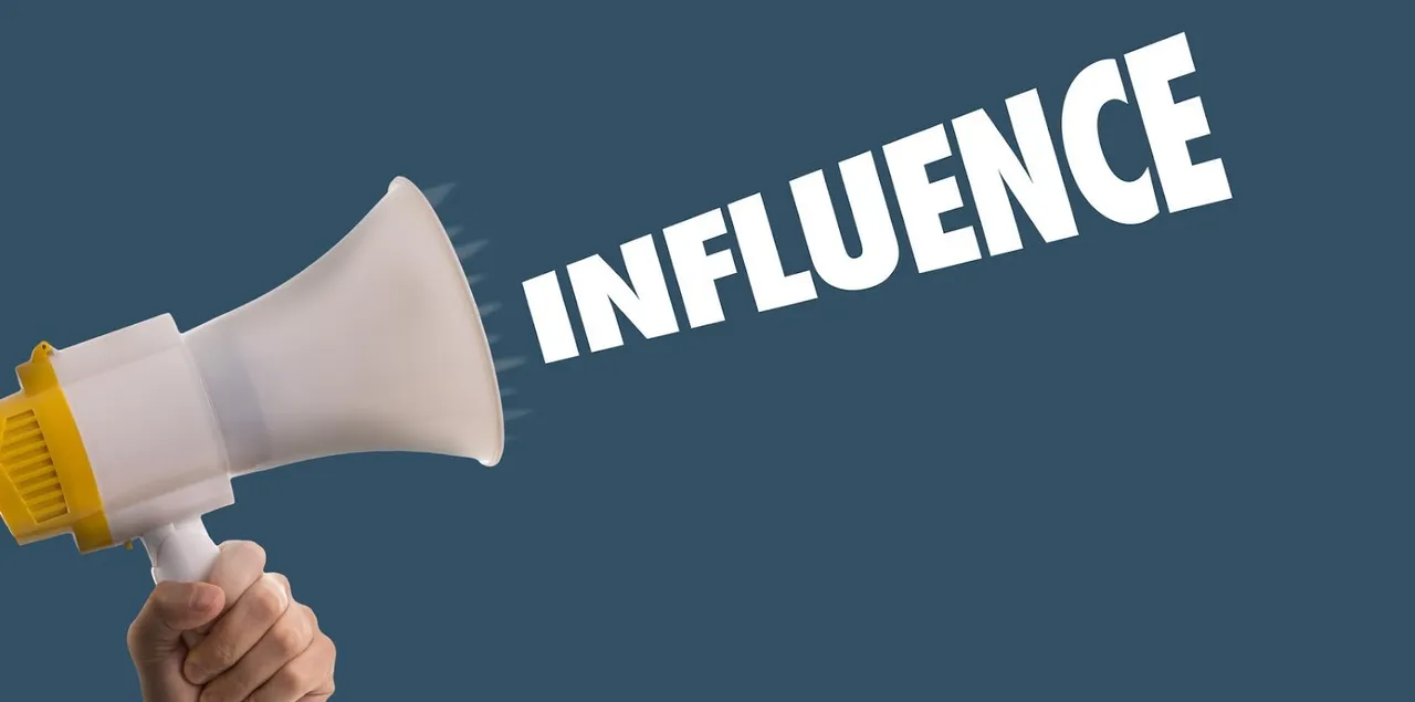 Collaborate with influencers to promote your holiday offerings. Influencer endorsements help reach new audiences and build brand credibility during the holiday season.