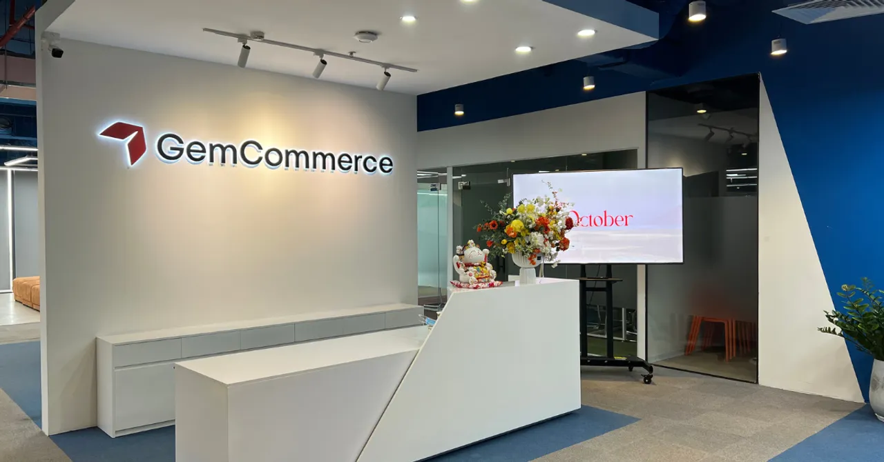 Minimalist front desk view at GemCommerce.